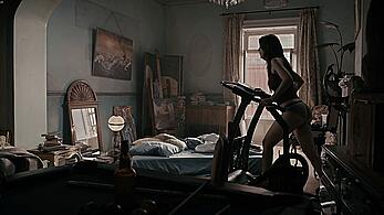 Actress - Cassandra Ciangherotti: Movie - Las Locuras